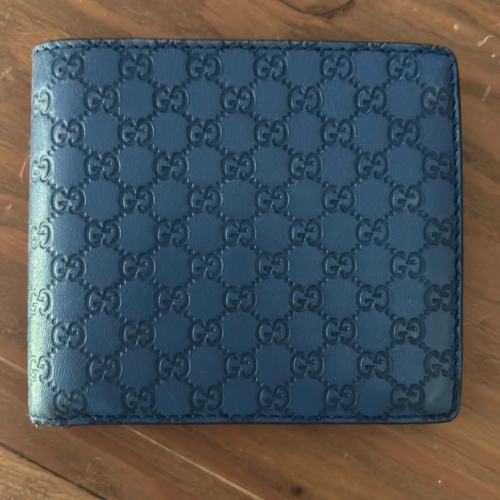 RARE VINTAGE Gucci Navy Embossed Leather Wallet